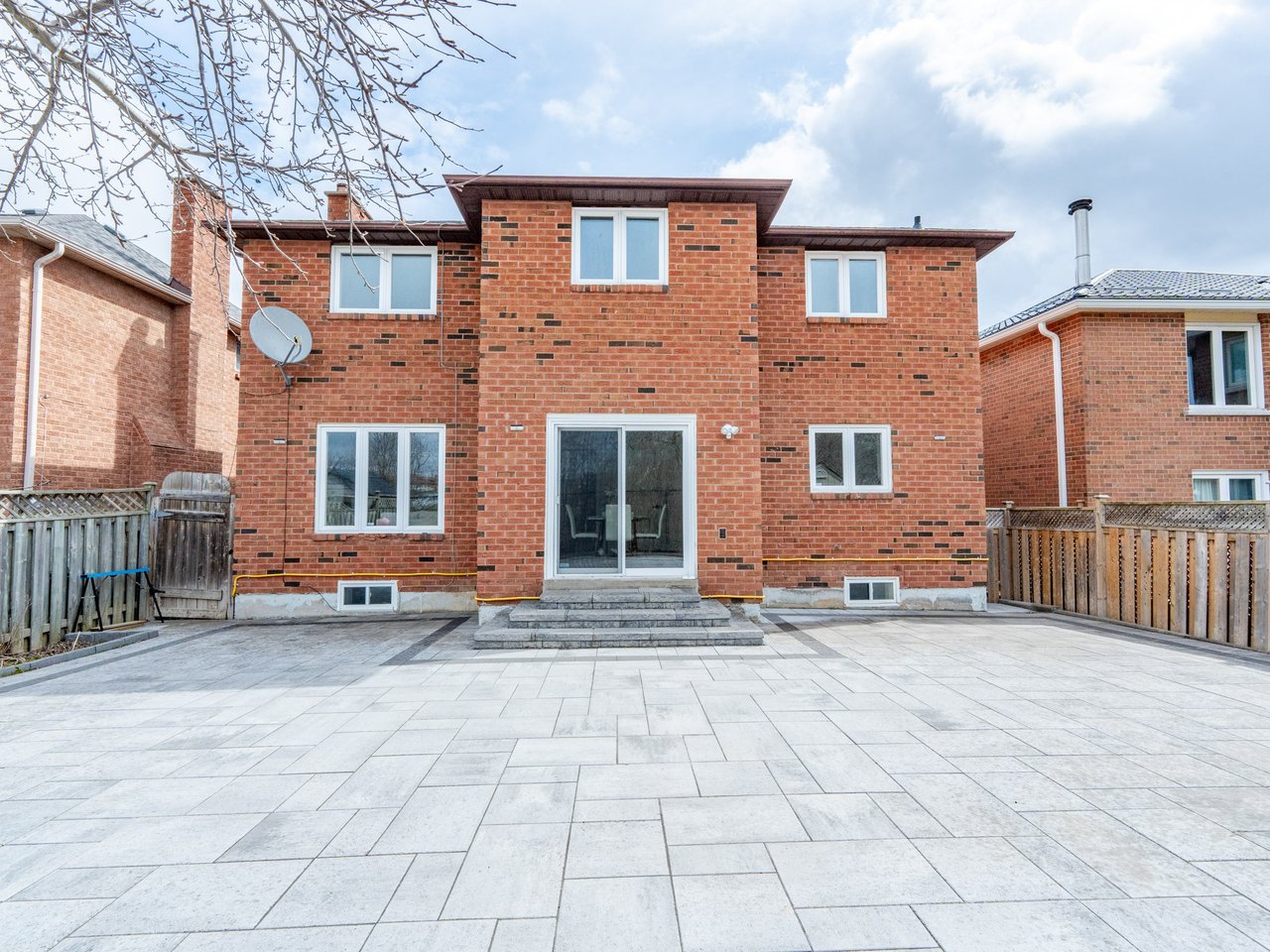 146 Valleymede Dr