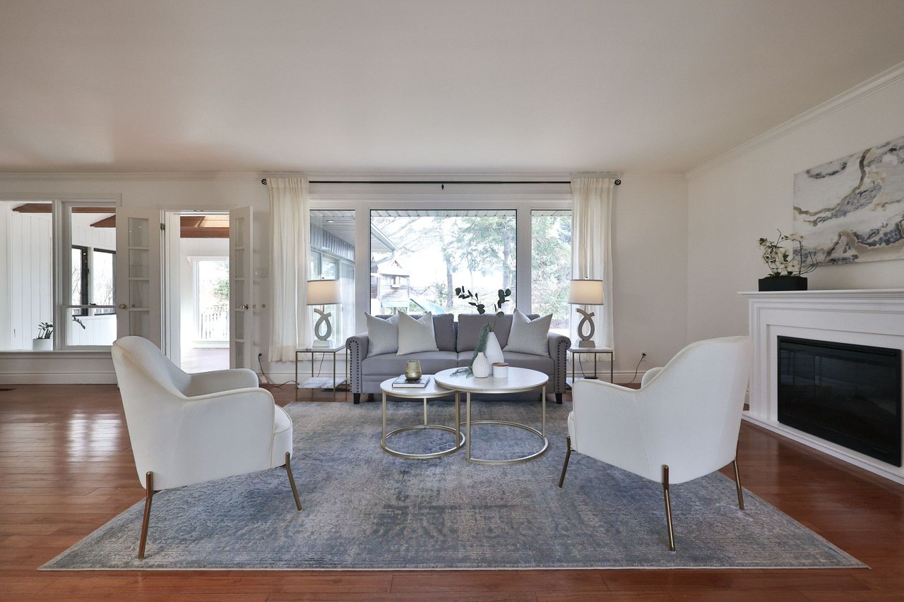 1439 Larchview Trail