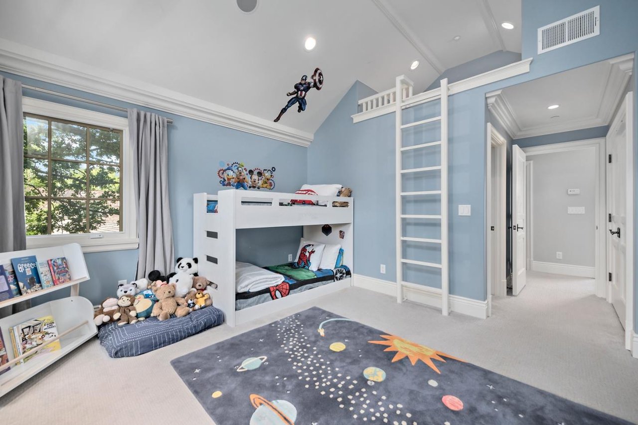 1795 Bay Laurel Dr