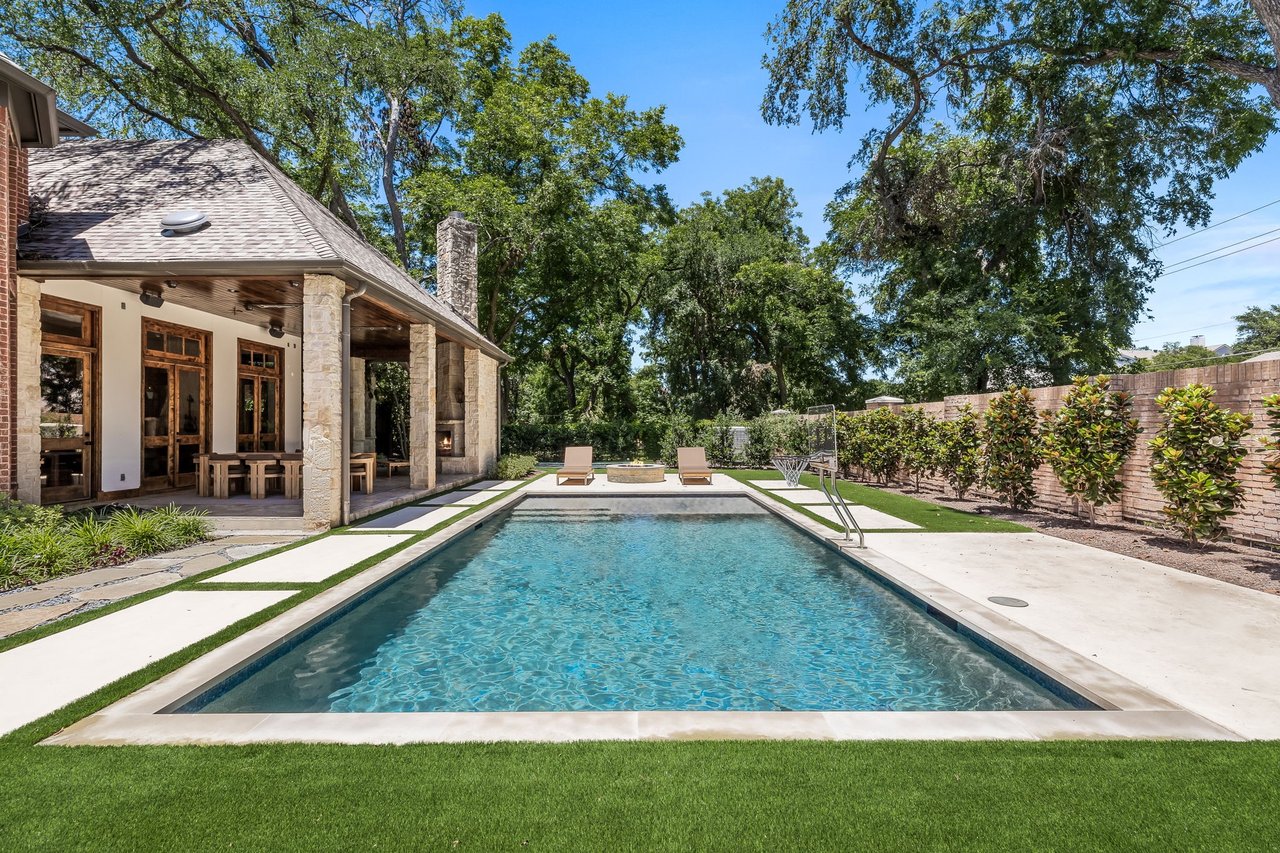5620 Walnut Springs Ct