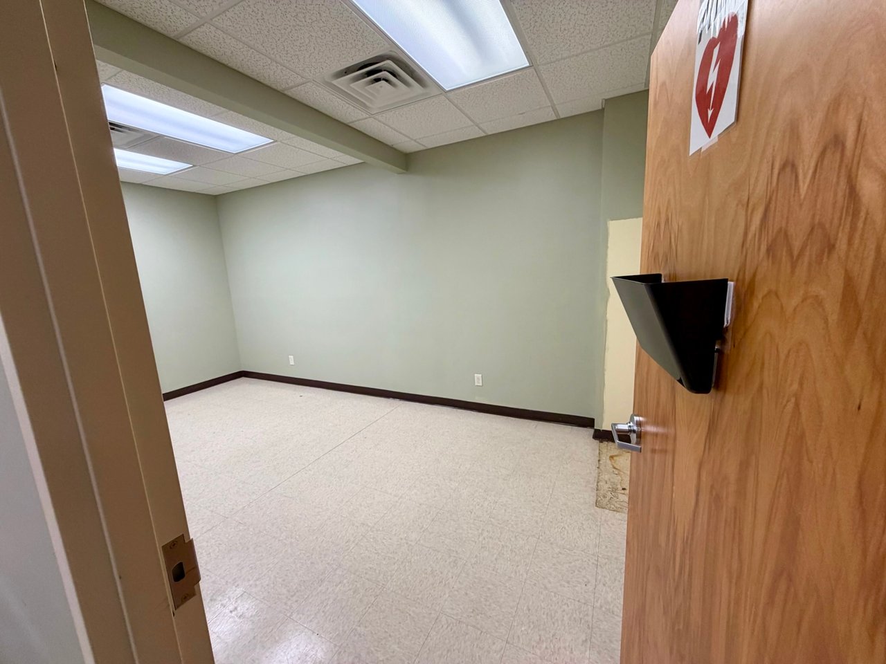 514 Mary Esther Cut Off NW