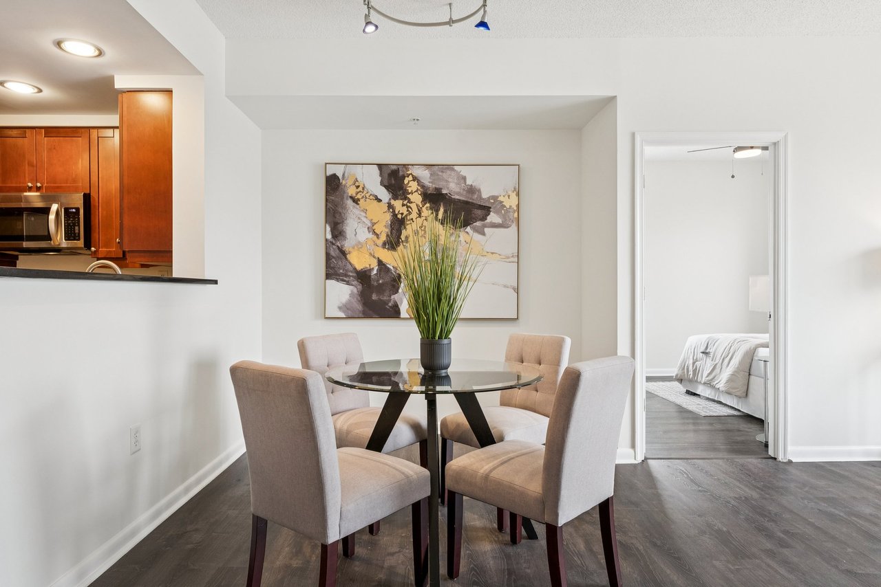 1111 11th St NW