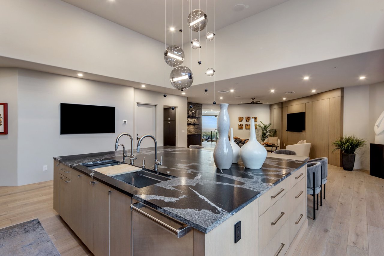 10040 E Happy Valley Road, 1039, Scottsdale Unit: 1039