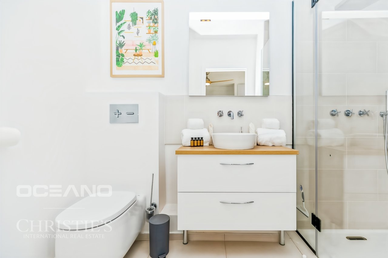 Modern Villa  - Hope Hill