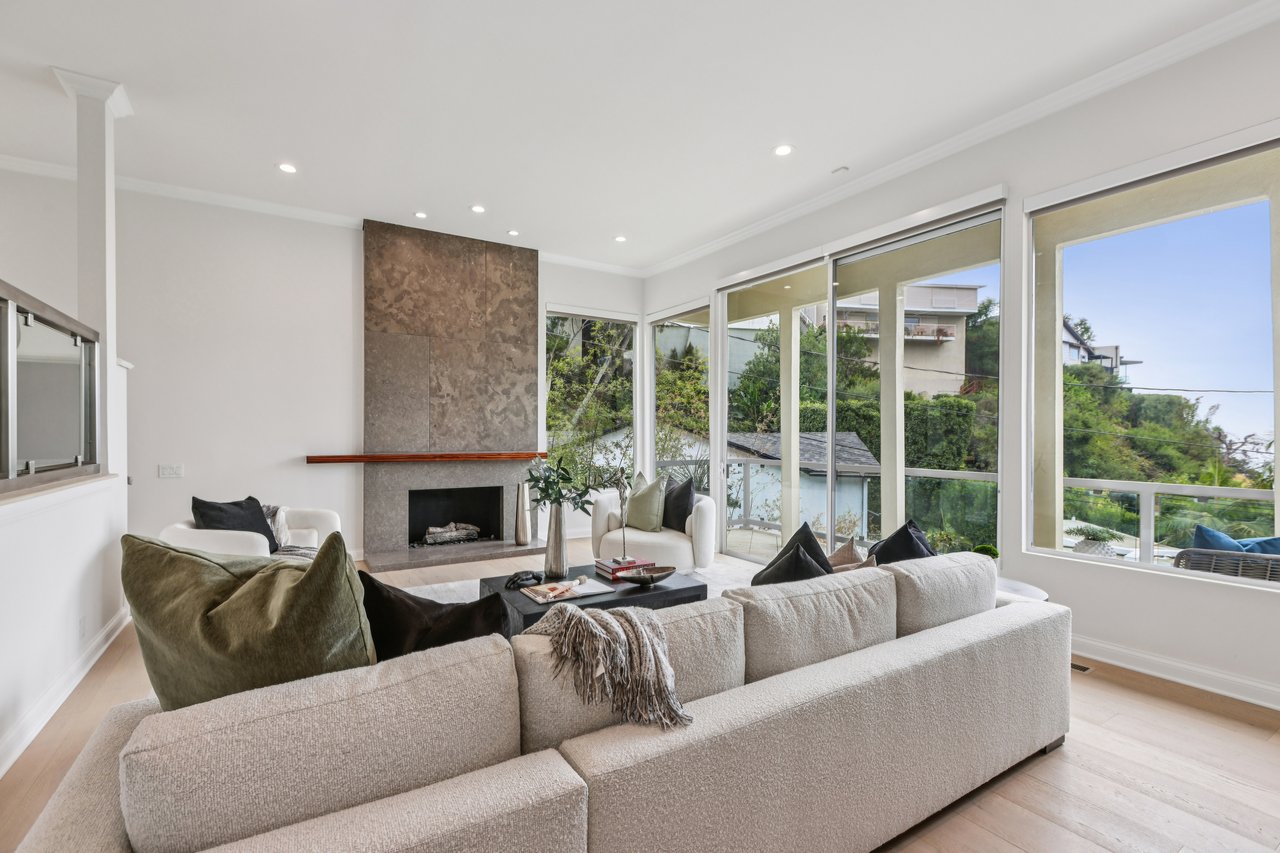 8715 Sunset Plaza Ter, Sunset Strip
