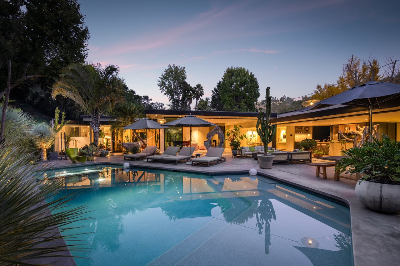 1087 Moraga Dr, Bel Air