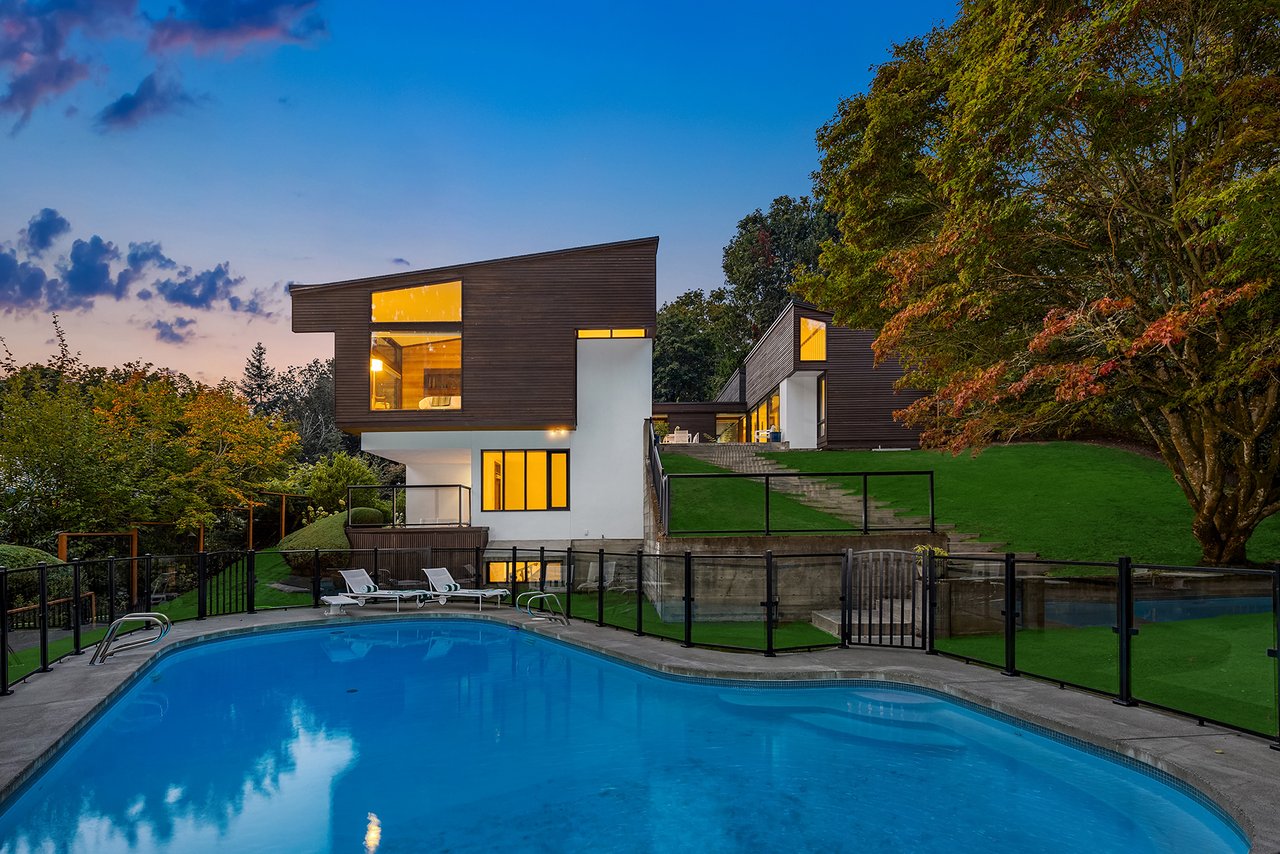 4343 W McLaren Street