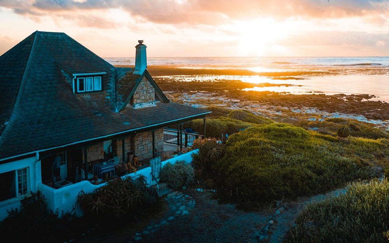 Best Coastal Towns to Buy a Summer Home in Rhode Island