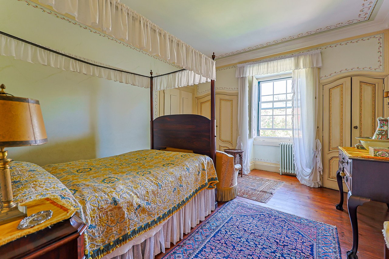 Magnificent 17th-Century Palace with  76,400 m² Estate Near Coimbra