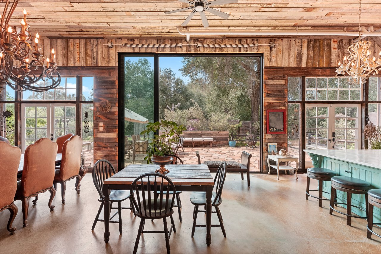 39455 Avenida La Cresta