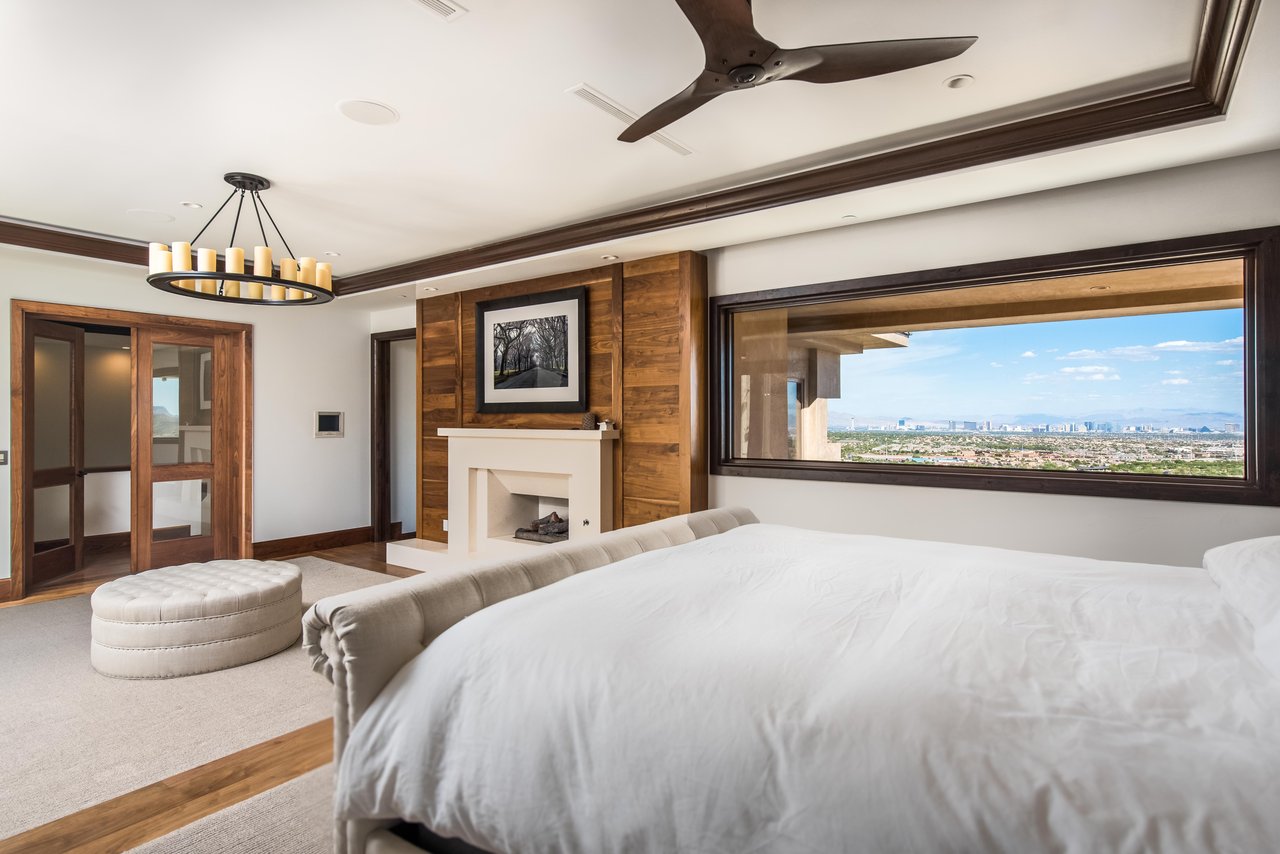 5 PROMONTORY POINTE Lane