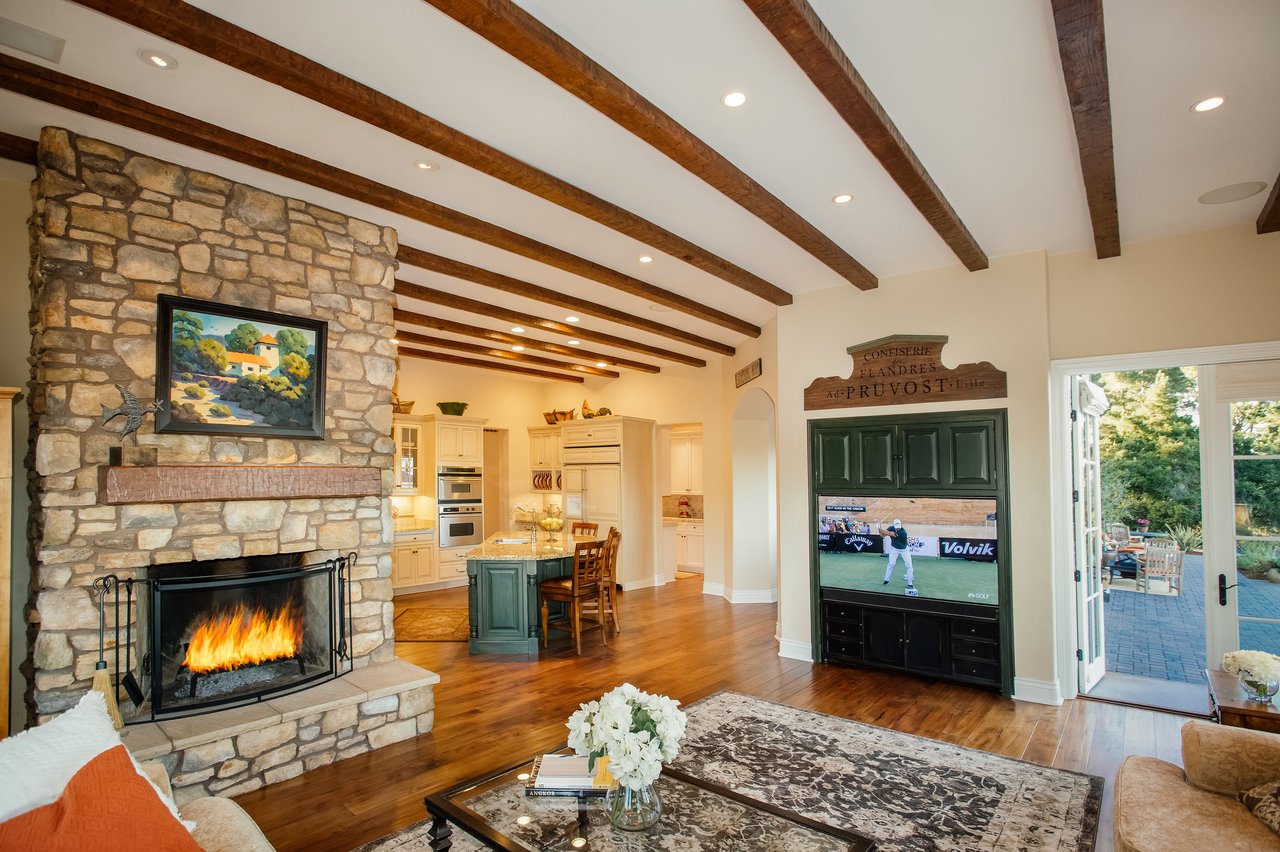 7410 Alturas Court, Monterey