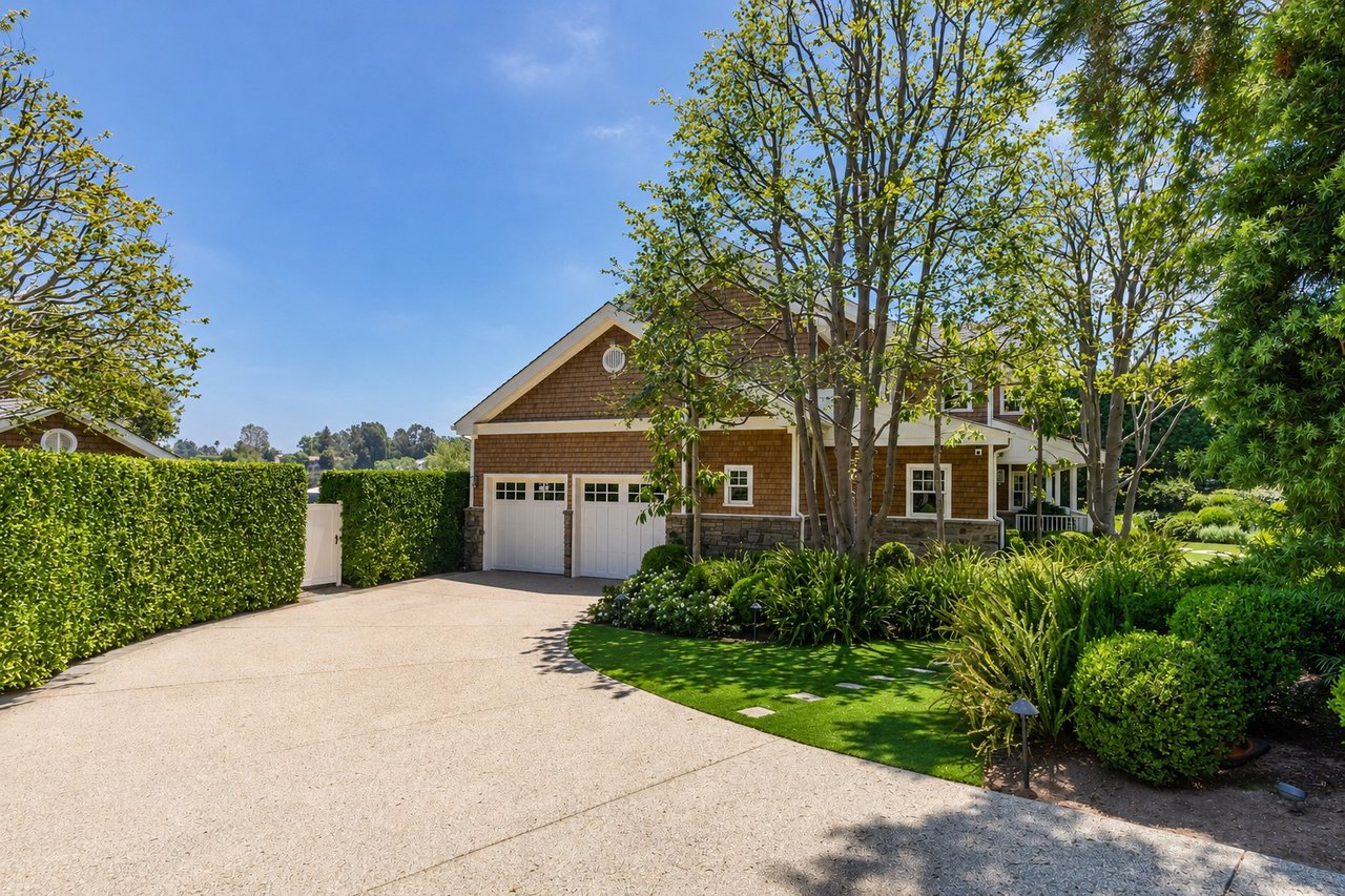 770 Napoli Dr