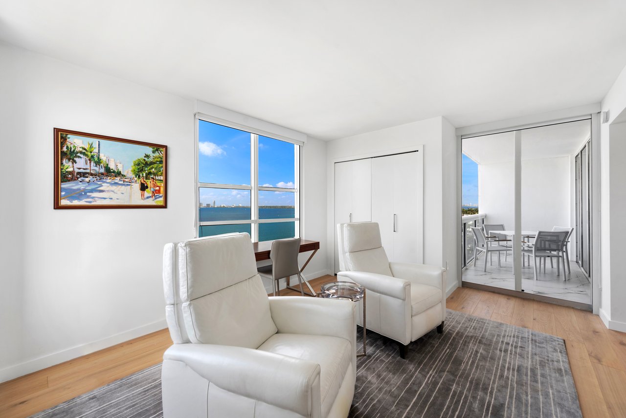 1800 Sunset Harbour 1202/04