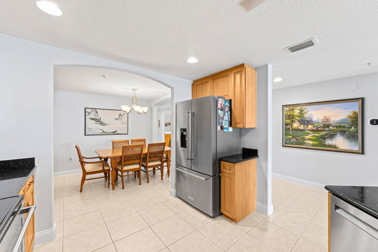 225 N Atlantic Avenue, 303