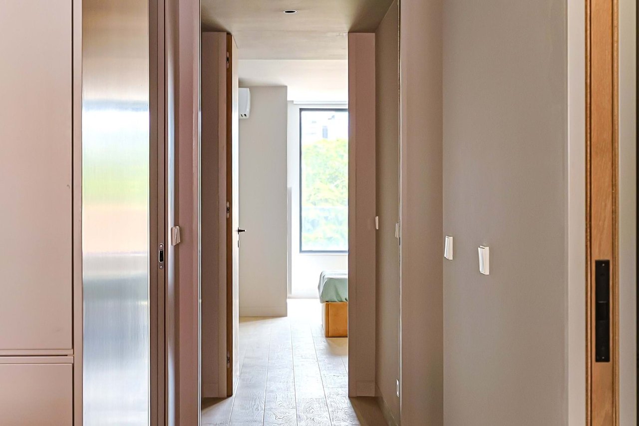 Stylish 2-Bedroom Apartment in the Heart of Lisbon with Exceptional Amenities