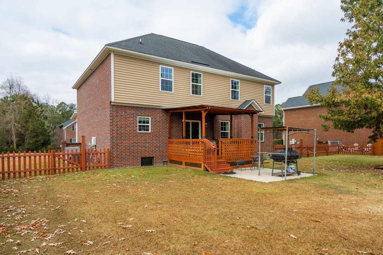 5516 Crescent View Dr