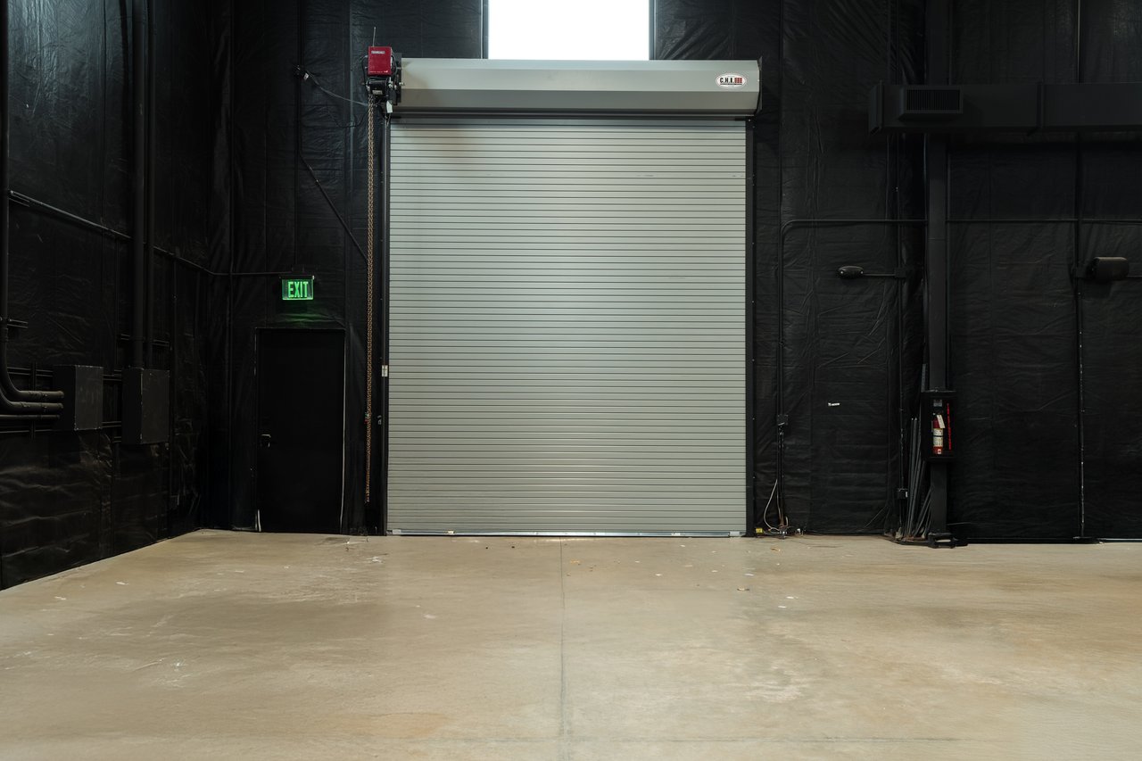 195 American Way - Commercial Warehouse For Lease