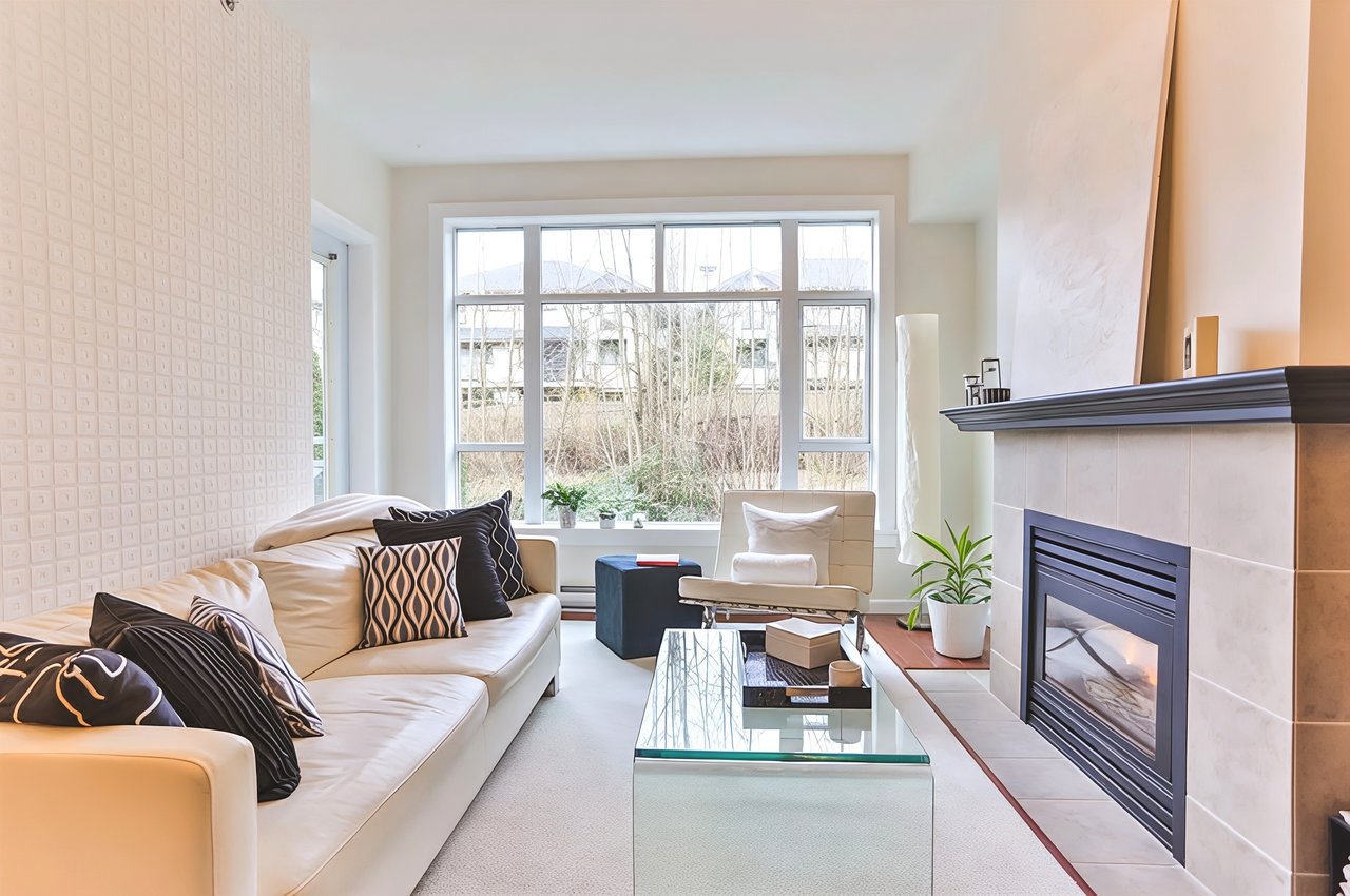3600 Windcrest Dr, #323