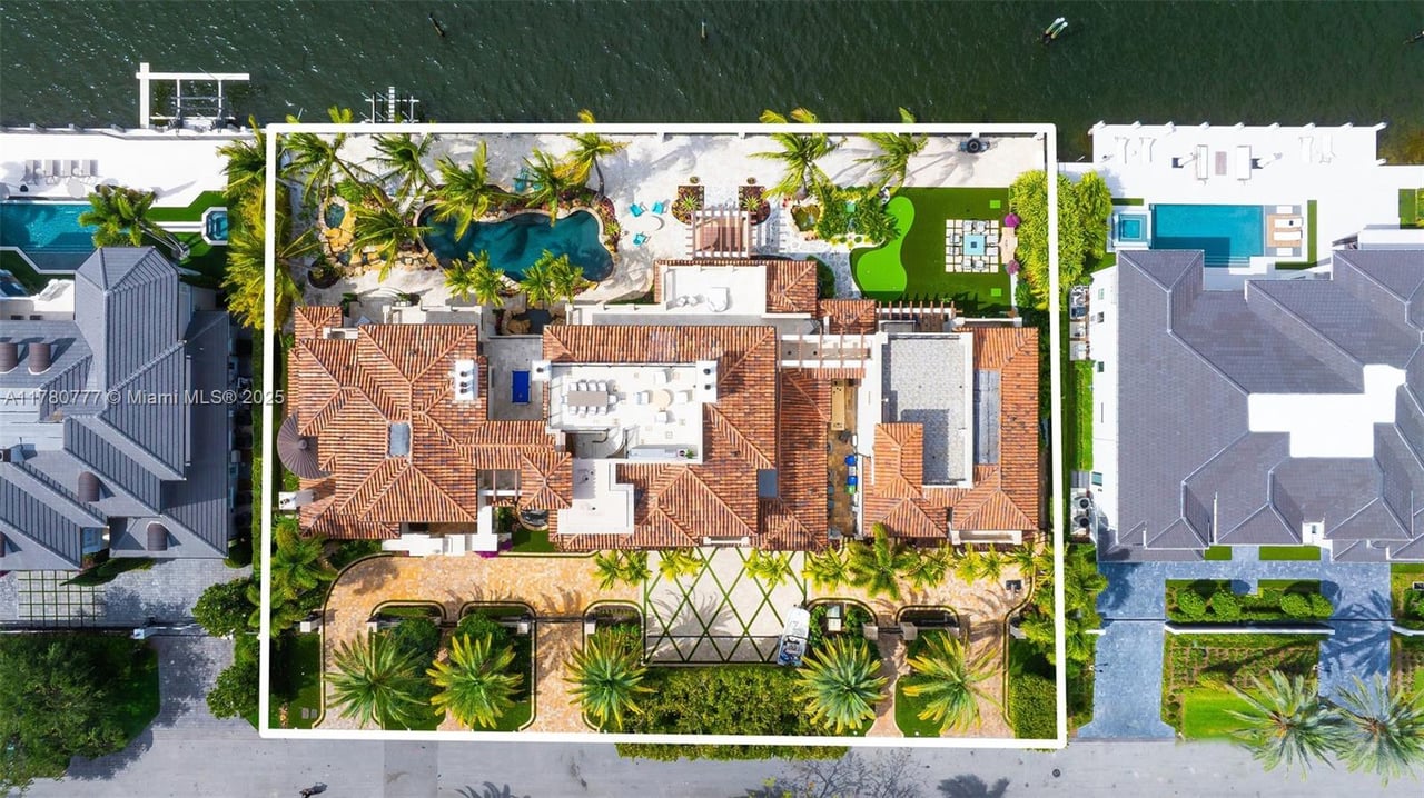 2509 Aqua Vista Blvd