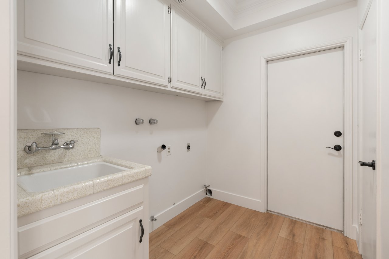 7817 E. Sandberg Lane