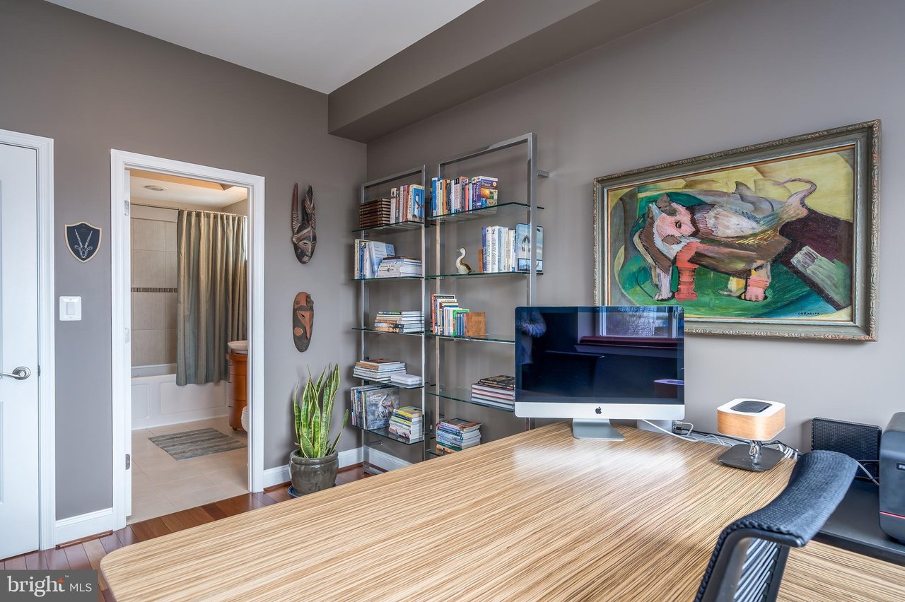 322 T St NW #2