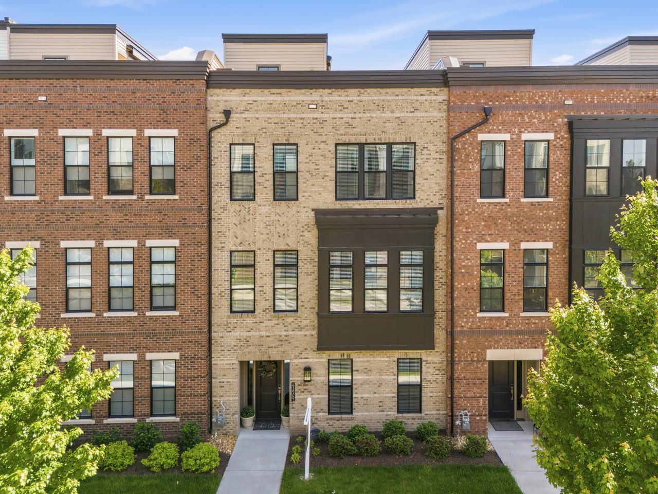 43909 Evelyn Path Ter, Ashburn, VA 20147