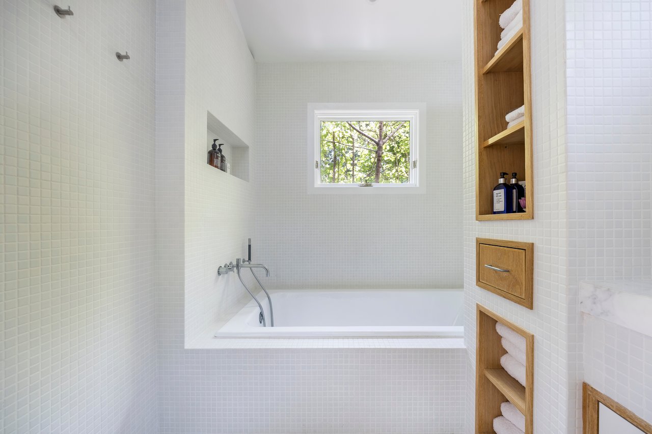 3 Whale Rock Ln., East Hampton