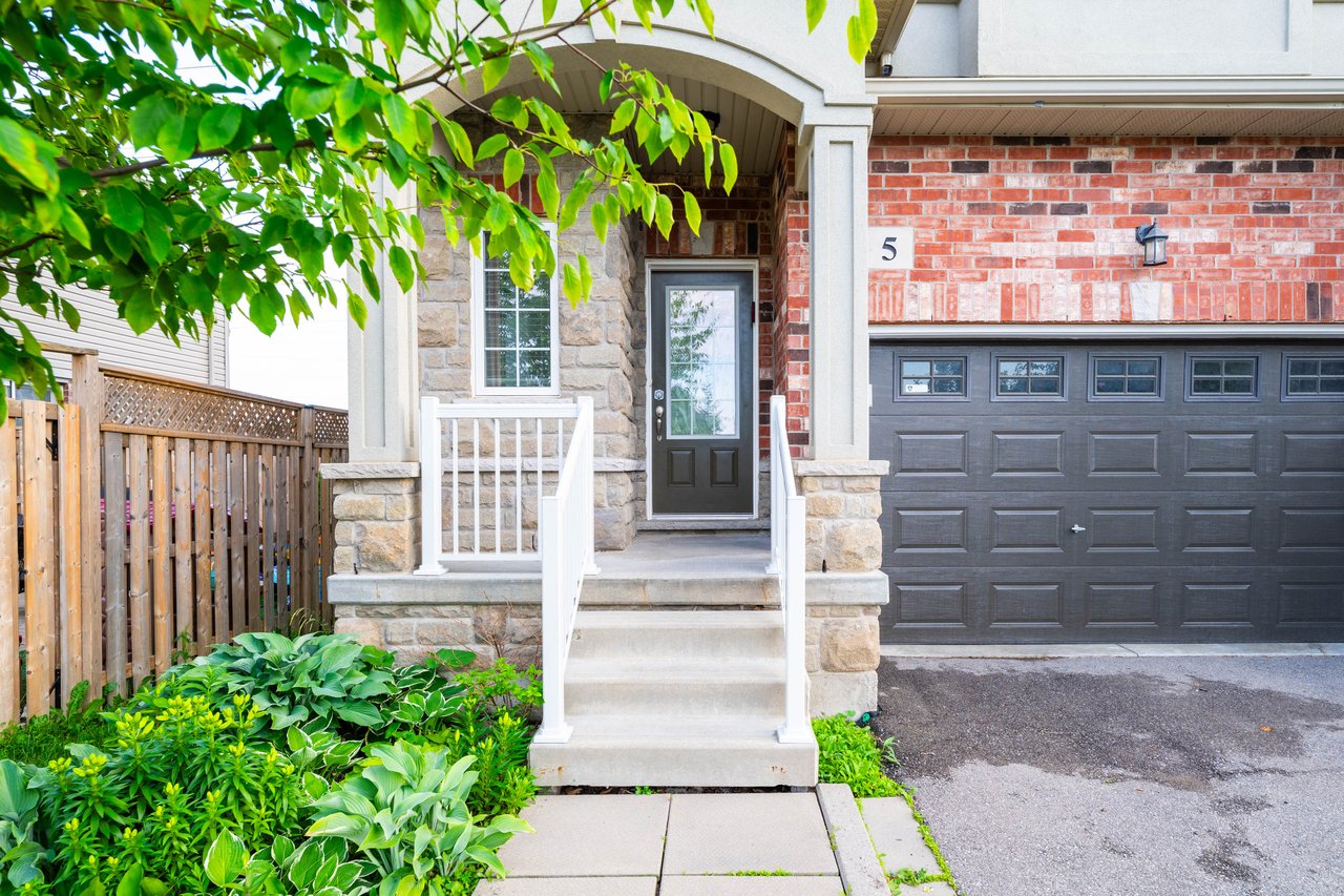 73 Medici Lane Unit: 5