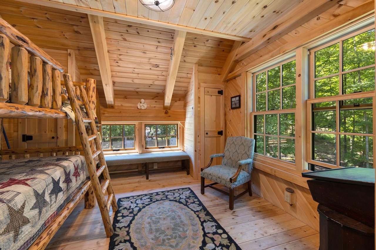 2226 Lake Shore Road