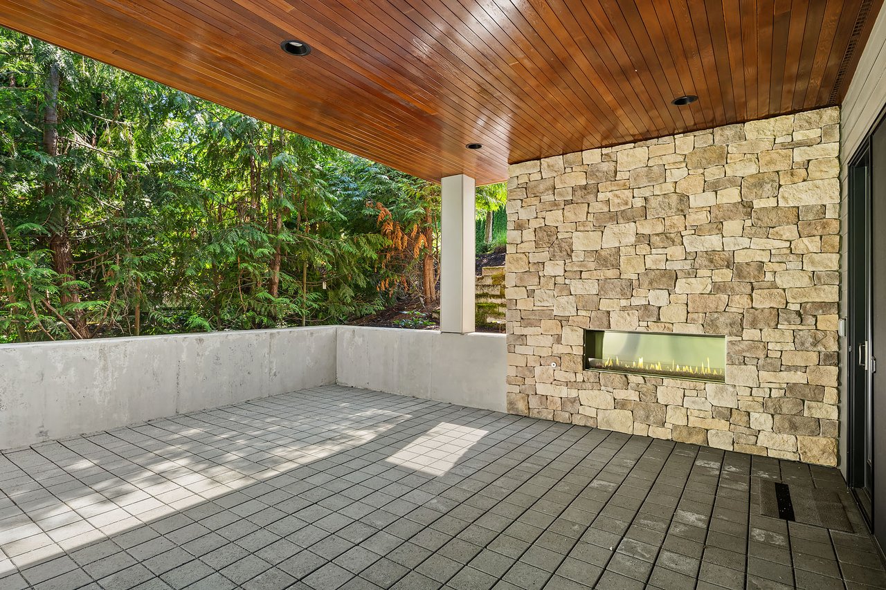 8270 SE 31st Street, Mercer Island