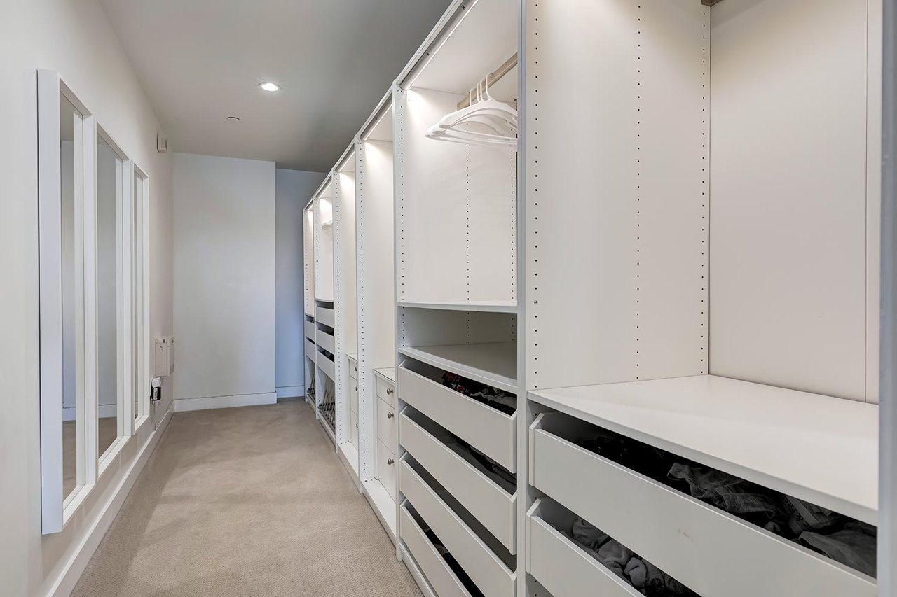 855 N Croft Ave #306, West Hollywood