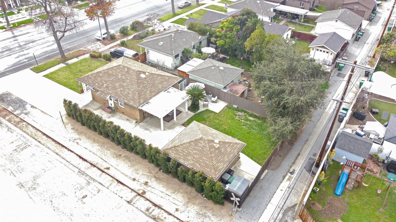 1481 Bonita Avenue