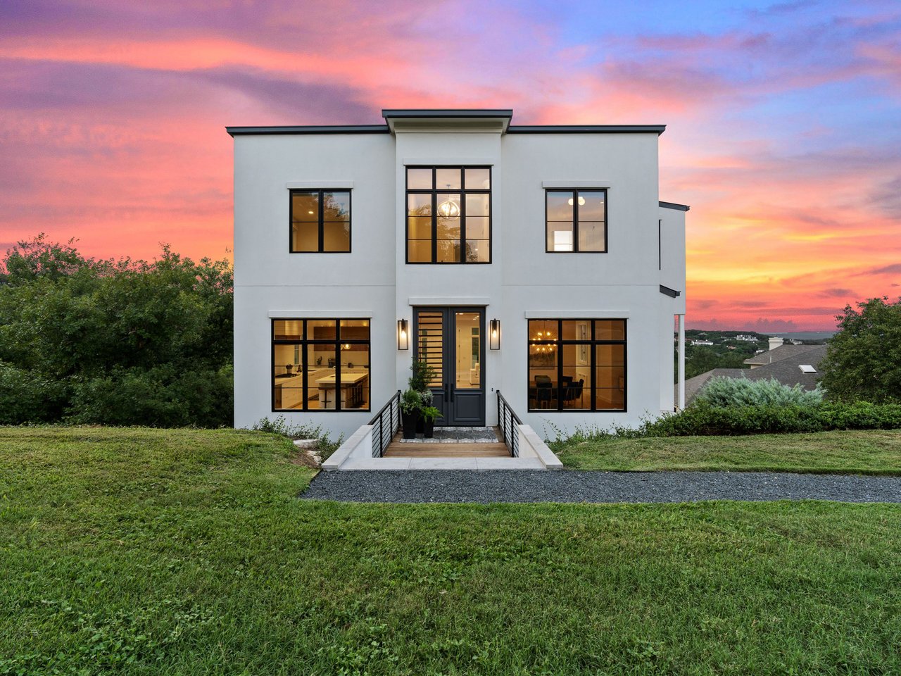 Refined Modern with Panoramic Views