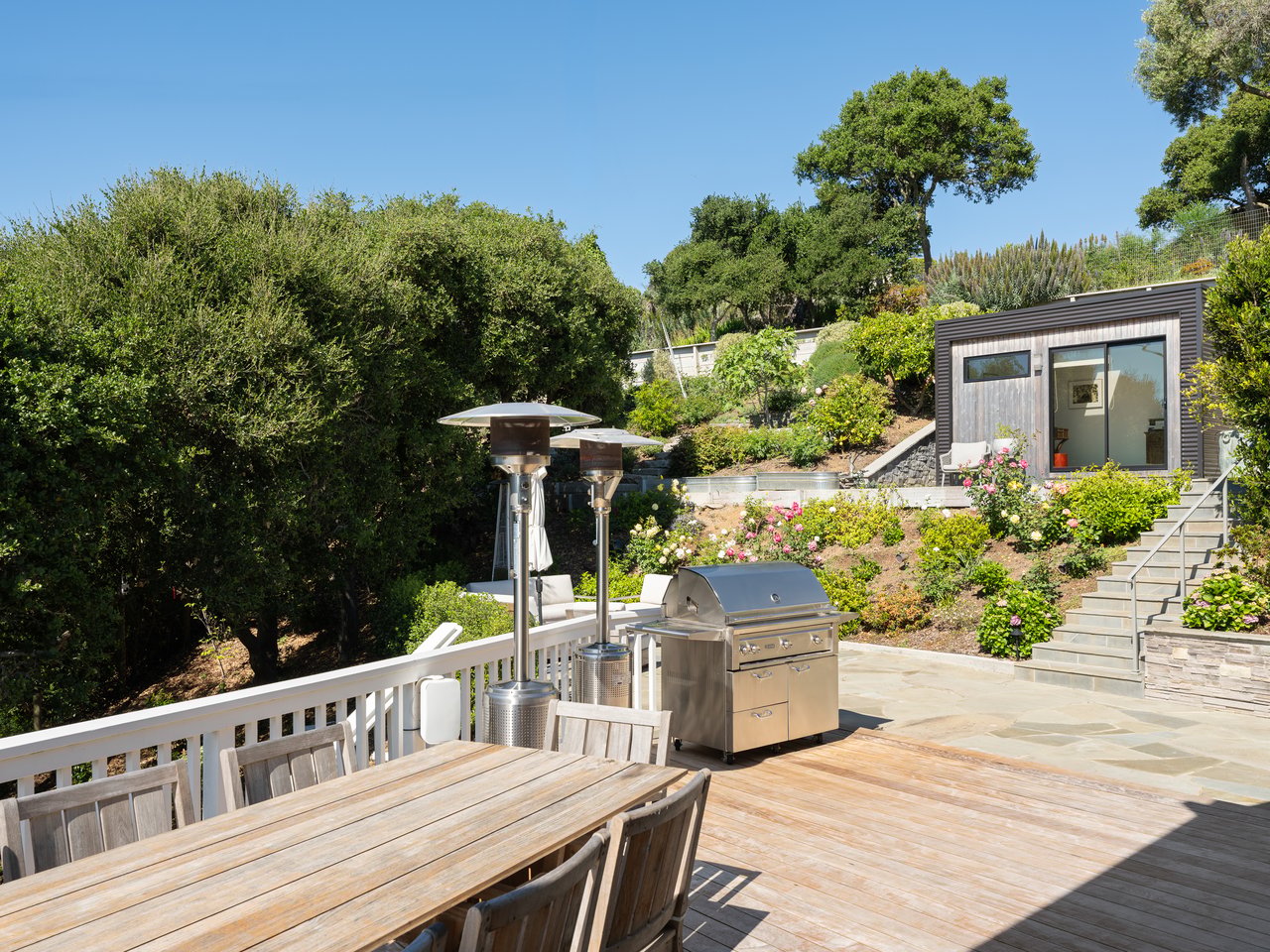 Extraordinary View Residence