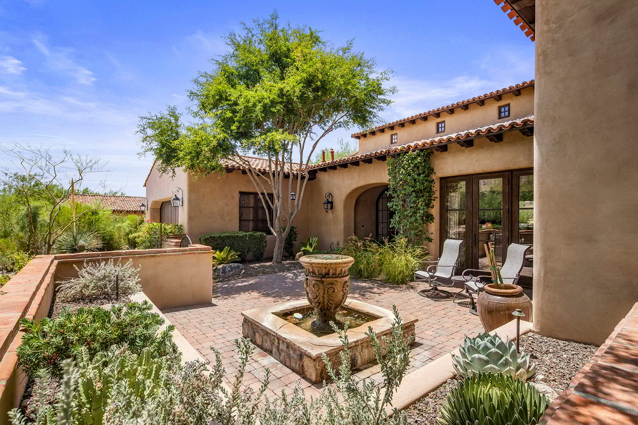 18826 N 101ST Place, 10