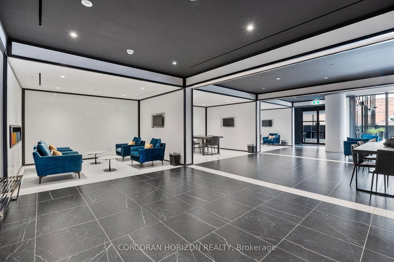 DOWNTOWN MODERN CHARM