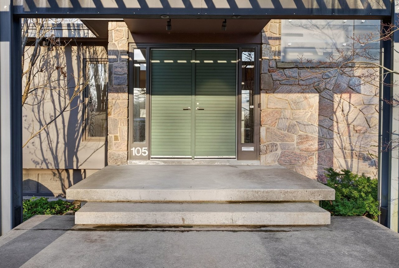 Inspiring MCM Residence