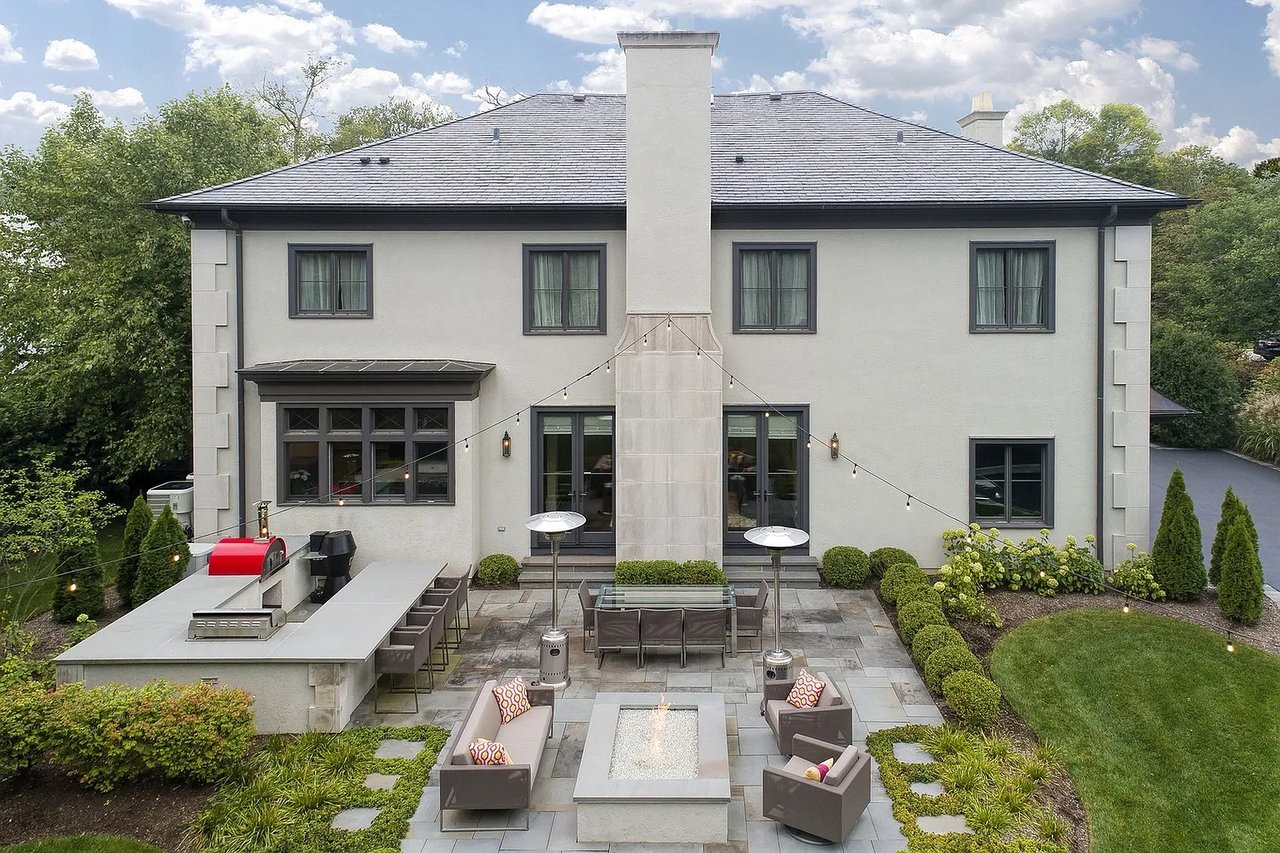 127 Old Green Bay Rd