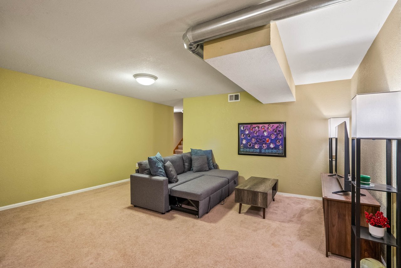7133 W Rawson Ave