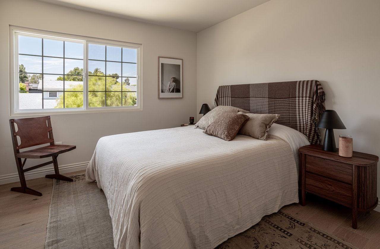 3481 St Susan Pl, PAlms - mar vista