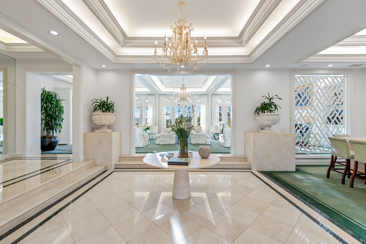 996 Vista Ridge Lane