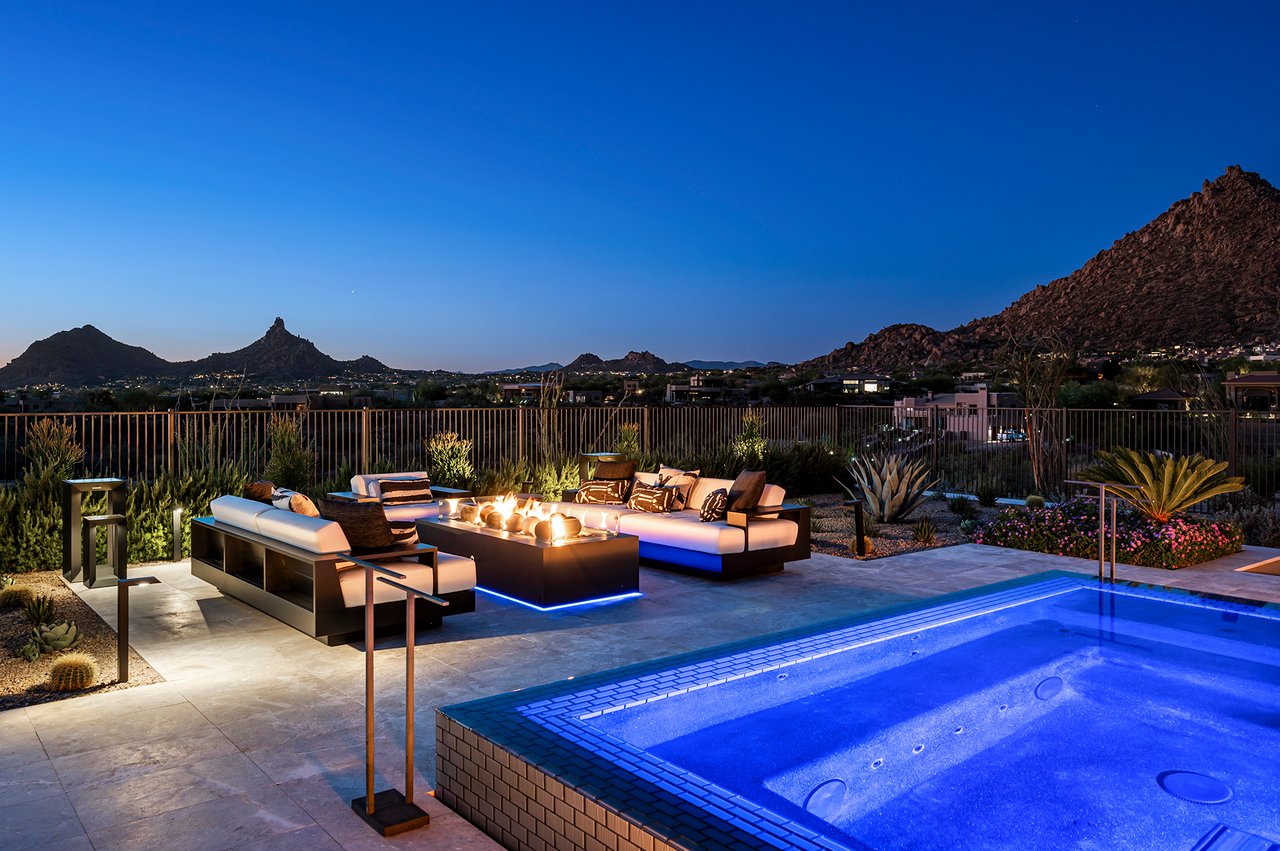 10784 E PINNACLE PEAK Road