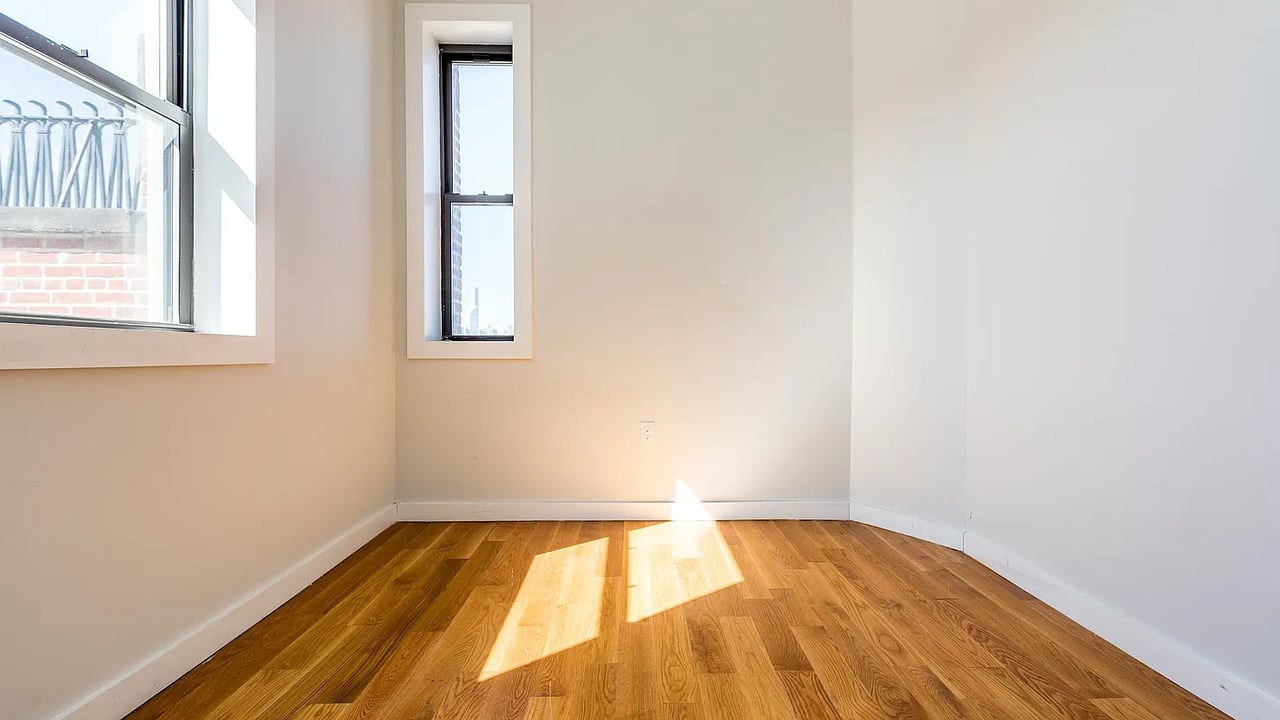 100 Dupont St 4A