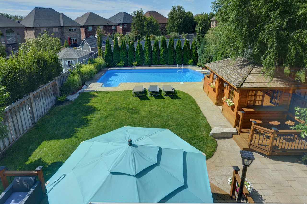 2316 Hall Manor Dr