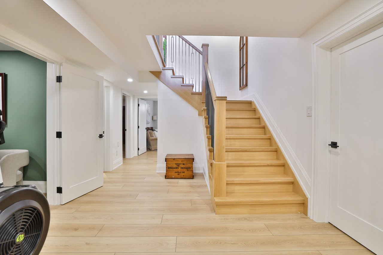 2464 Deer Run Avenue