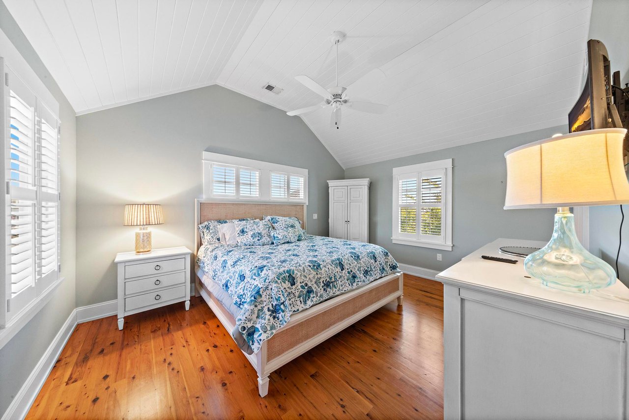 217 Fairview Ave, Beach Haven