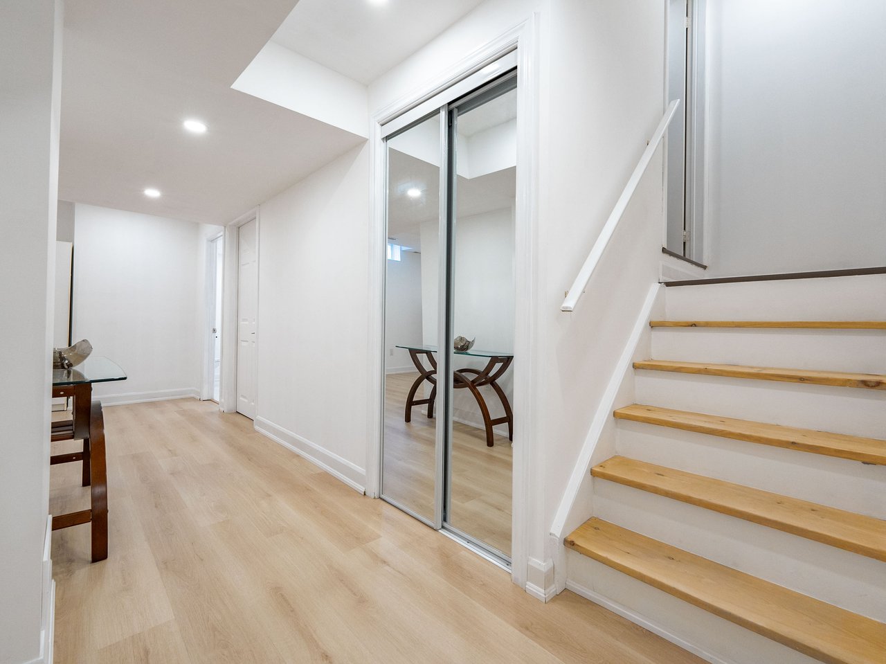 84 Grasslands Ave
