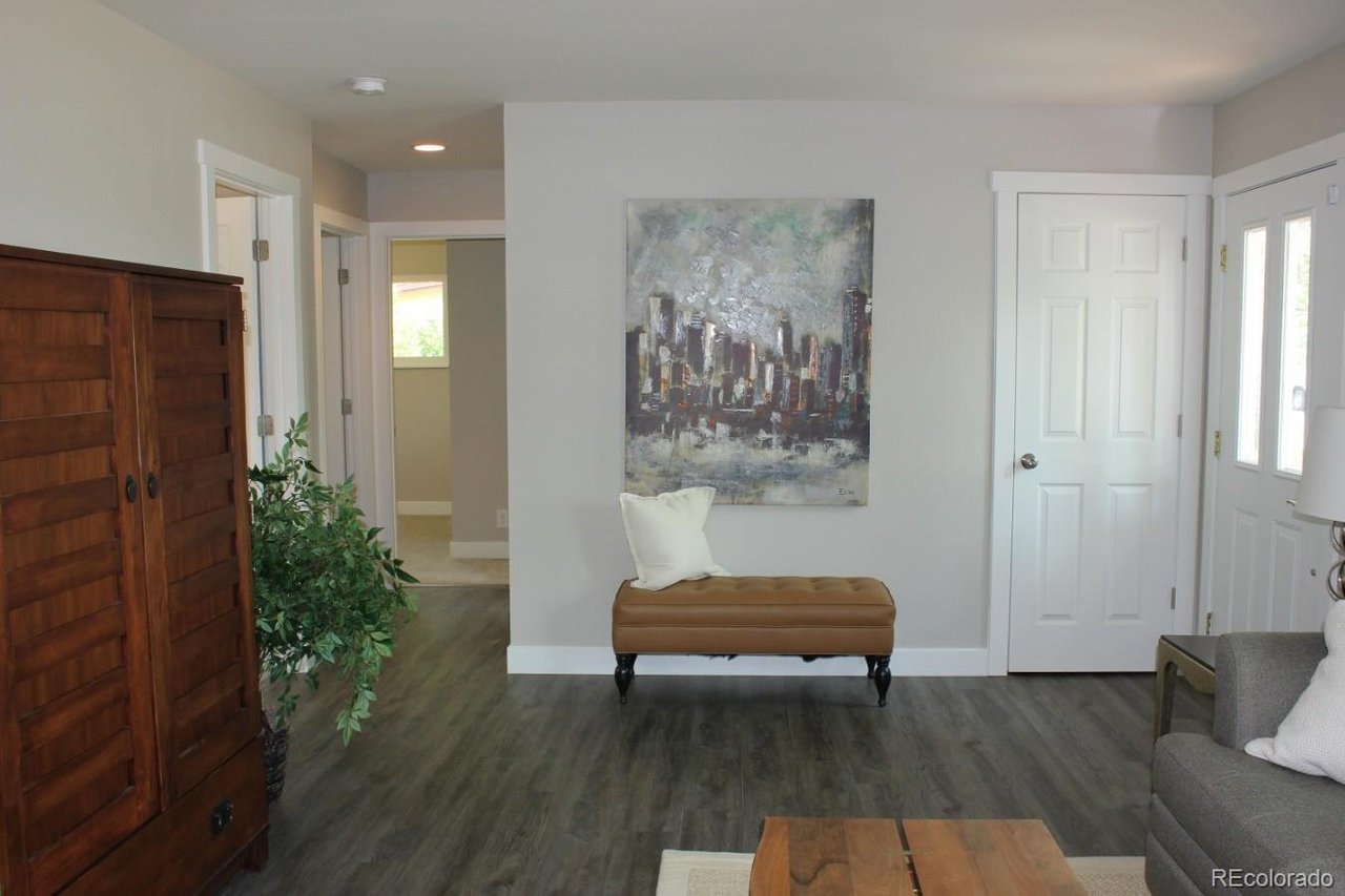 5277 S Mabre Ct