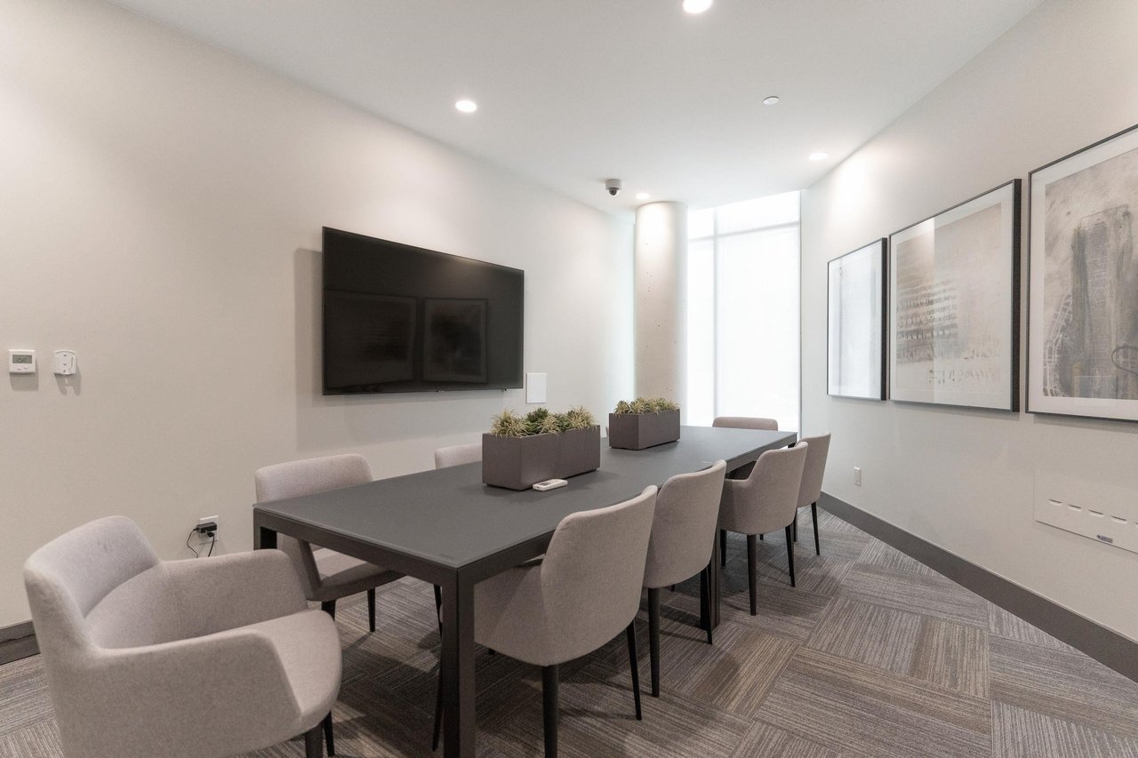 3581 E Kent Avenue N, #601